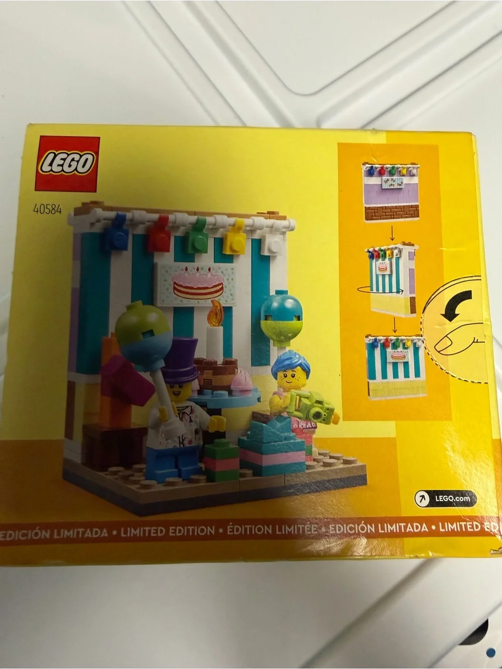 LEGO Yellow Blue Purple Party Scene Set